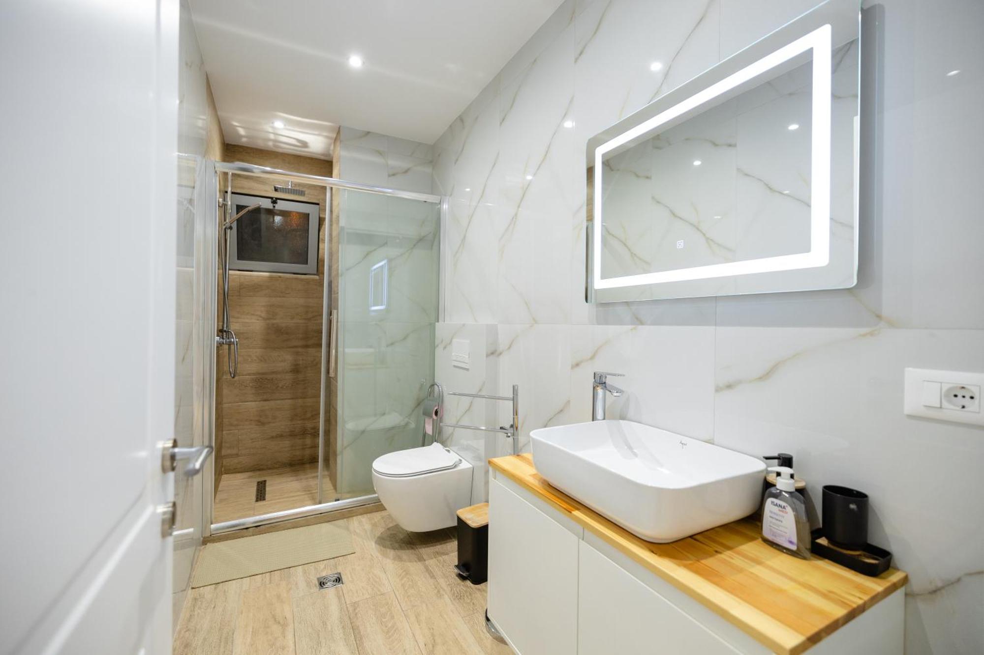 Luxury Center Observatori Apartment Tirana Exterior foto
