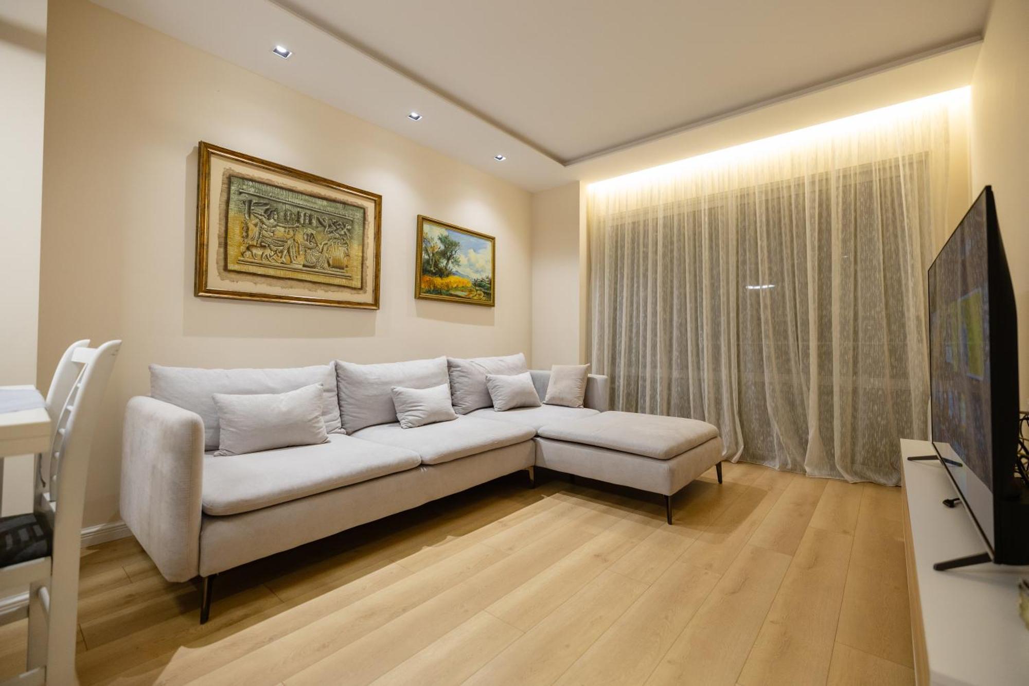 Luxury Center Observatori Apartment Tirana Exterior foto